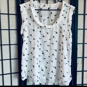 Pleione crow print sleeveless pop over blouse L